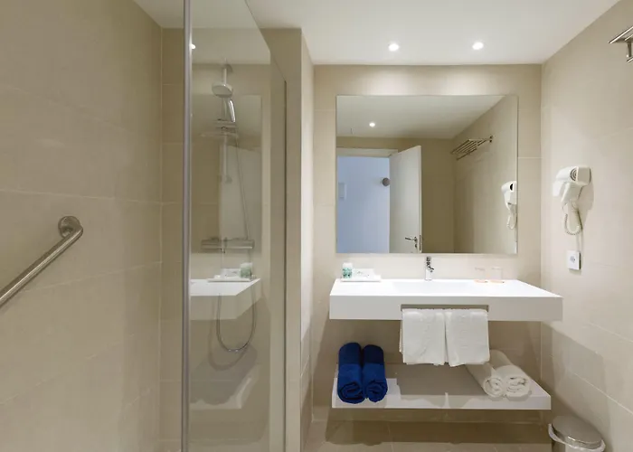 Отель Hsm Solivera 4*