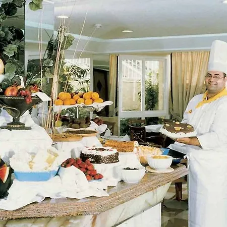 Hsm Solivera فندق باغيرا