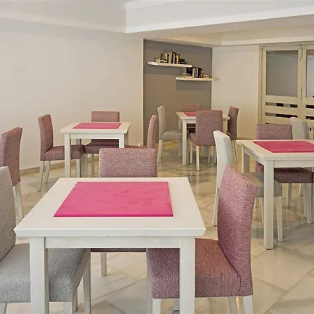 Hsm Solivera فندق باغيرا