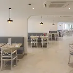 ホテル Hsm Solivera パゲラ
