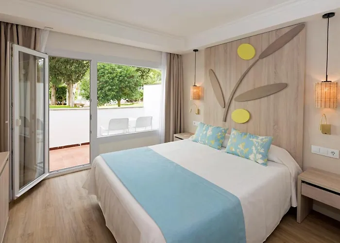 Hotell Hsm Solivera 4*